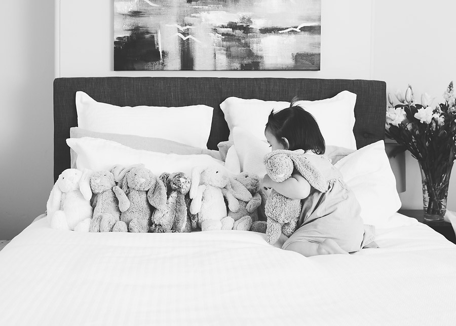 Newborn Lifestyle Photographer with Hugo Sutherland shire (14)