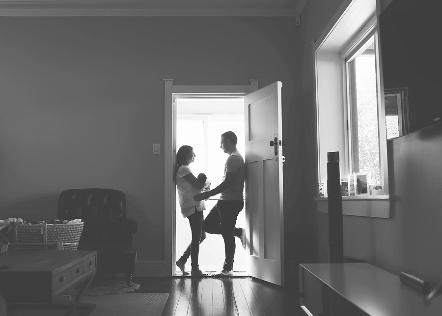 Newborn Lifestyle Photographer with Hugo Sutherland shire (20)